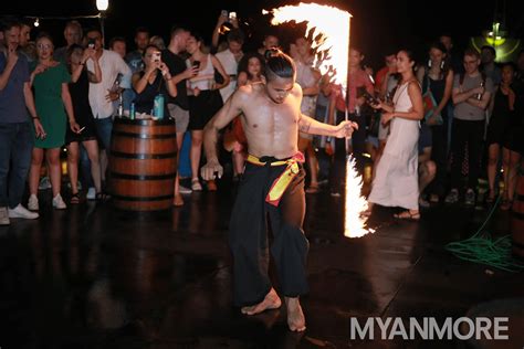 Boat Party at Yangon River Cruise Dining - MYANMORE