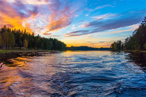 Dusk over a River 4K Wallpaper