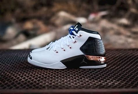 明天线下店铺发售 Air Jordan 17+ “Copper” 832816-122AJ17 球鞋资讯 FLIGHTCLUB中文站 ...