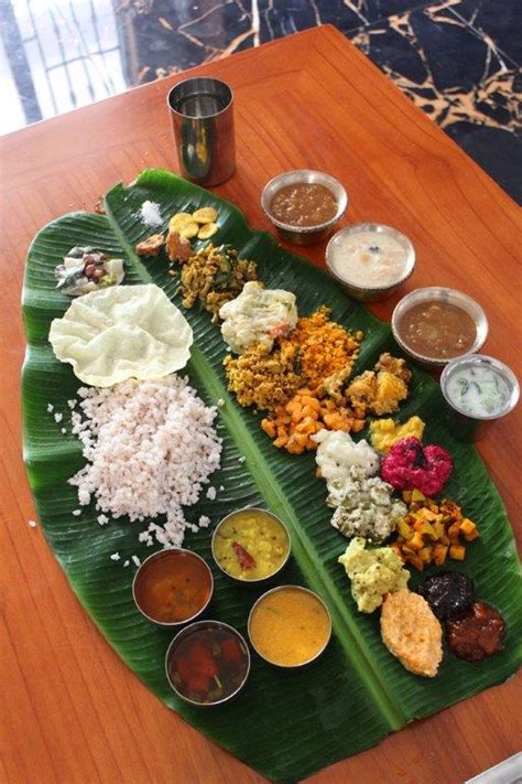 Grand Onam Sadya Feast with 24 Dishes - Onam Sadya Lunch Menu | Lunch ...