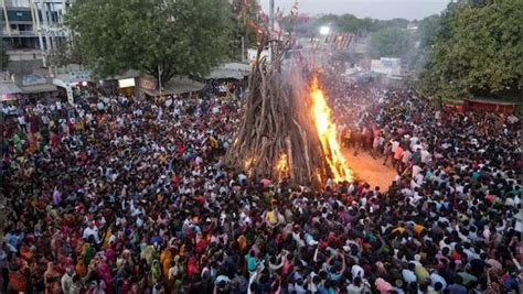 What is Holika Dahan, the bonfire ritual before Holi? – Firstpost