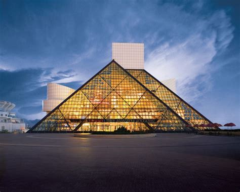 INSIDE THE ROCK AND ROLL HALL OF FAME AND MUSEUM BY I.M. PEI | Insplosion