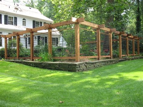 Fencing / Trellis / Enclosures - Classique - Jardin - New York - par ...