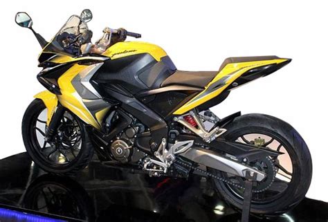 Bajaj Pulsar RS 400 : Price, Features, Specifications