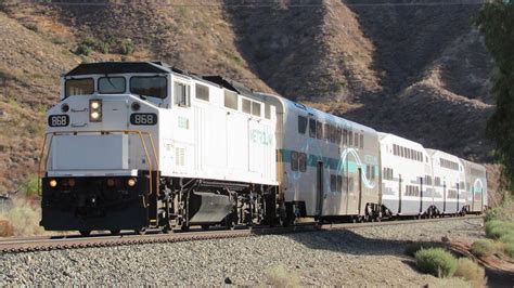 Metrolink F59PHR 868 Returns To The Antelope Valley Line!! - YouTube