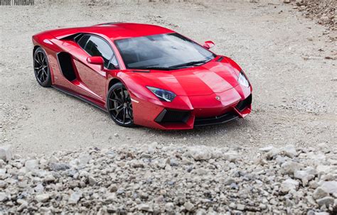 Gallery: Red Lamborghini Aventador With Black Wheels is Gorgeous - GTspirit