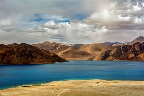 How to Visit Pangong Lake in Ladakh: The Complete Guide