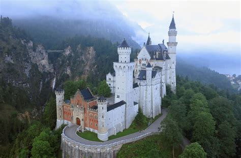 Top 10 Romantic Castles for Lovers - of Architecture