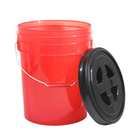 Buy Wholesale China 5 Gallon Plastic Car Wash Bucket With Screw On ...