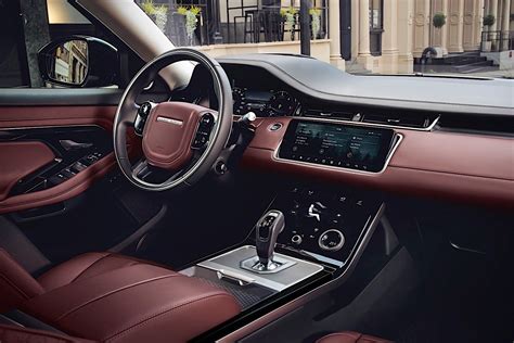 Range Rover Evoque (2020) | Range rover interior, Range rover evoque ...