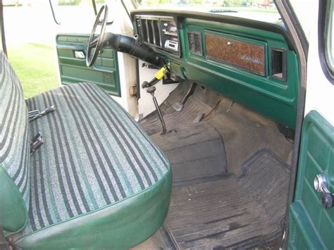 1979 F250 3/4 ton Long bed 4x4 regular cab Custom white 79