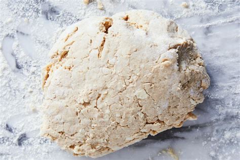 Bread Kneading: A Visual Guide to the Consistency of Doughs