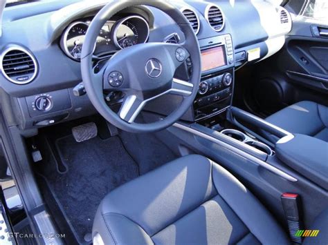 2011 Mercedes-Benz ML 350 interior Photo #39937340 | GTCarLot.com