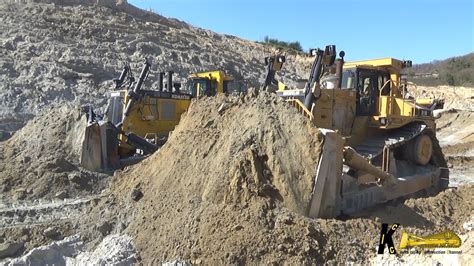 CATERPILLAR D11R VS KOMATSU D475 8 BIG BULLDOZERS AT WORK #caterpillar ...