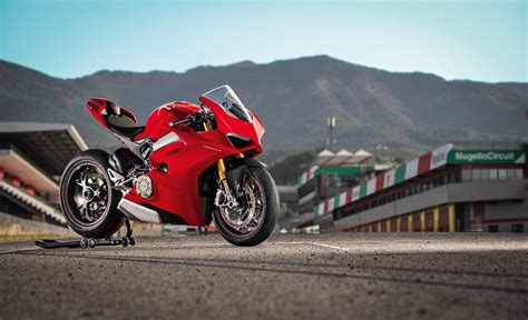 Ducati Panigale V4 Wallpapers - Wallpaper Cave