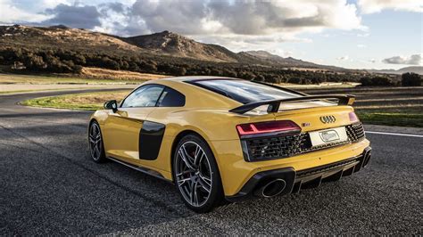 2019 Audi R8 V10 Performance Looks Brutal in Yellow - autoevolution