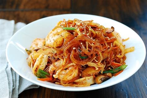 [Korean Bapsang] Spicy japchae with seafood