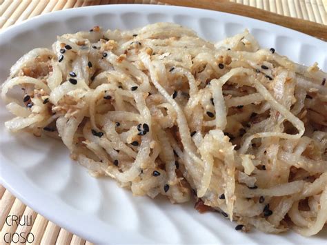 இ Asian Daikon Noodles இ | Crulicioso