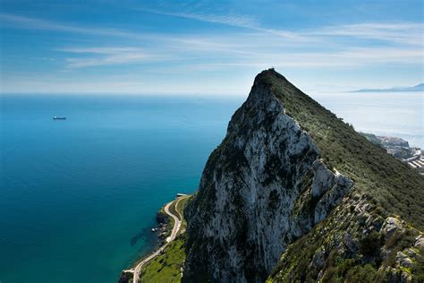 How to Climb the Rock of Gibraltar – 1 Life on Earth