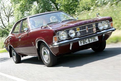 Ford Cortina Mk3 - Classic Car Review | Honest John