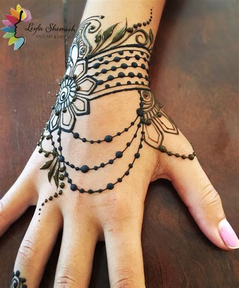 Henna by leyla shemesh Henna Tattoo Hand, Henna Tattoos, Wrist Henna ...