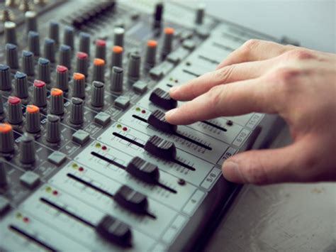 What is a Mixing Desk - And Why Does My Event Need One? - Pro System ...