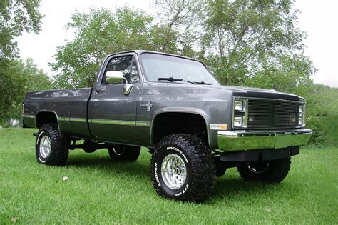 1985 CHEVROLET K10 PICKUP