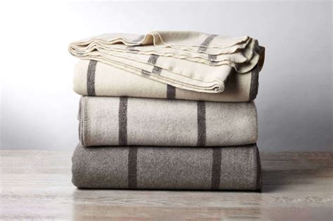 10 Easy Pieces: Winter Wool Blankets - Remodelista