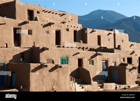 Inhabited adobe houses Taos Pueblo New Mexico USA Stock Photo: 22305778 ...