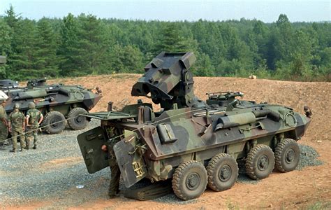 LAV-25 | The Few Good Men | Military vehicles, Tanks military, Military