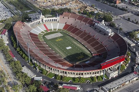 Largest Football Stadium In The World By Seating Capacity ...