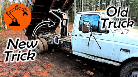 Dump Truck! Installing a Scissor Hoist Kit - YouTube