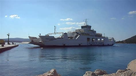 Arrival & unloading of ferry SVETI KRŠEVAN in Orebić 26.9.2016 ...