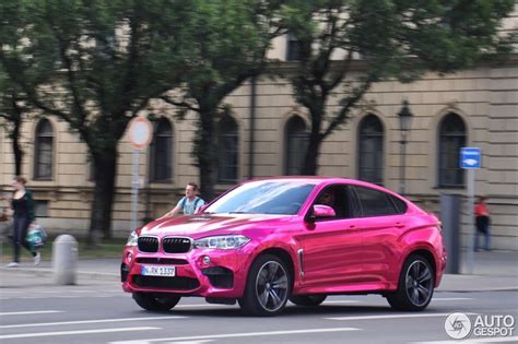 Pink BMW X6 M goes for a stroll in Munich | Pink bmw, Bmw x6, Bmw