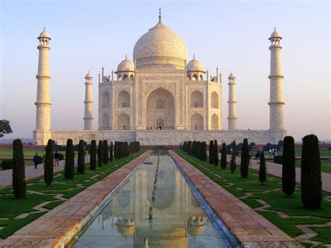 The exquisite Mughal architecture of Agra, India