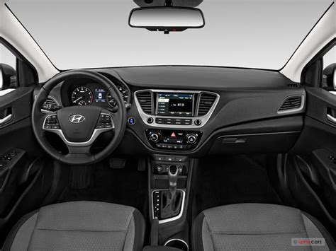 2022 Hyundai Accent: 85 Interior Photos | U.S. News