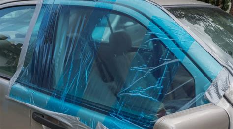 How to Cover a Broken Car Window: A List of Temporary Solutions