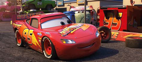 Dan the Pixar Fan: Cars 3: Rust-Eze Lightning McQueen