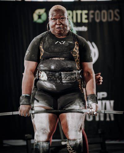 'I'm a Mom of Two, I Just Set a Powerlifting World Record' - Newsweek