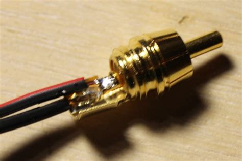 RCA plug soldering - how to