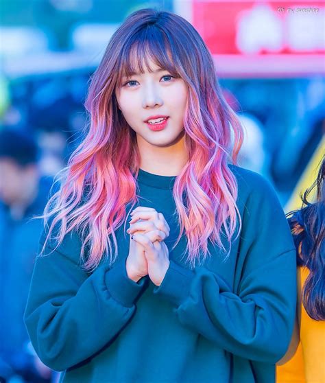 Dreamcatcher Yoohyeon | Dream catcher, Korean actresses, Kpop girls