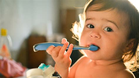 5 Fantastic products for brushing Baby's teeth