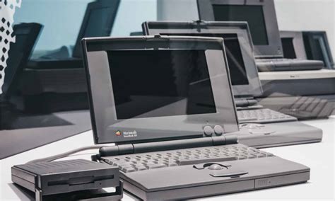 Computers in the 1990s - History-Computer