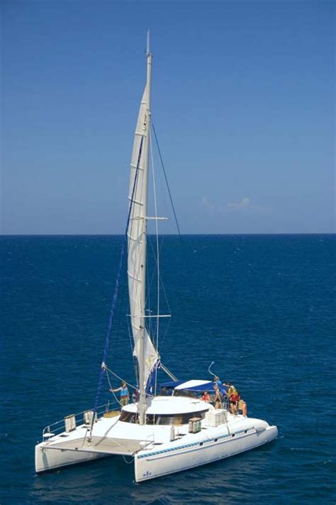 Catamaran | Definition, History, & Facts | Britannica