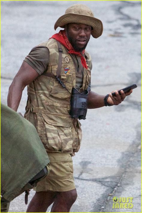 Photo: dwayne johnson kevin hart get to work filming jumanji 02 | Photo ...