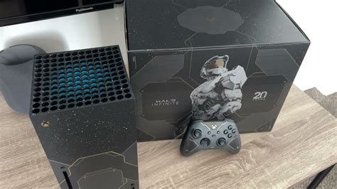 Xbox Series X Halo 1TB Unboxing! 20 Years Halo Limited Edition - YouTube