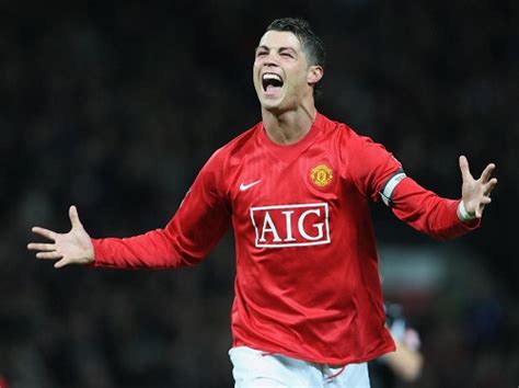 Manchester United confirm agreement with Juventus to re-sign Cristiano ...