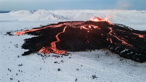 Chasing the Lava Flow in Iceland | The New Yorker