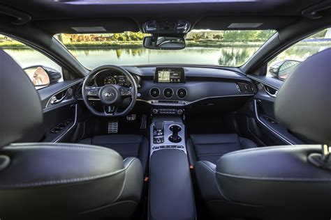 KIA STINGER GT NAMED TO WARDS 10 BEST INTERIORS FOR 2018 LIST