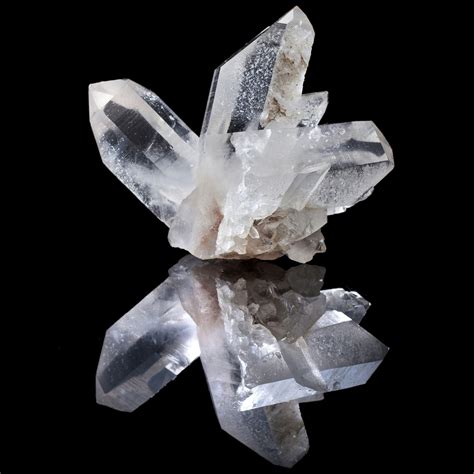 7 Magickal Uses for Clear Quartz ⋆ Angelorum - Tarot and Healing